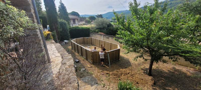 Fabricant de piscines en bois sur mesure de forme octogonale  à Quillan