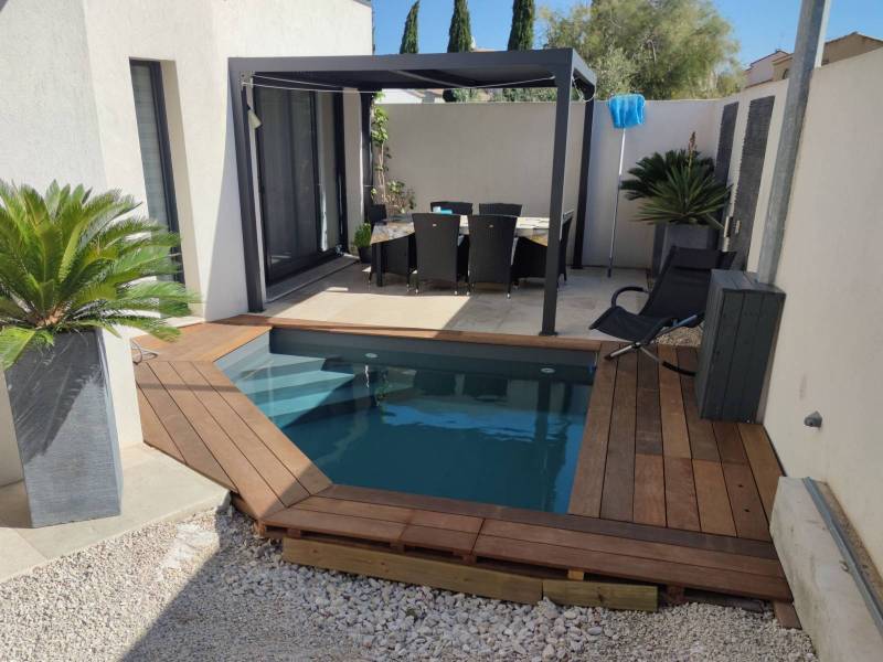 LES 9 TENDANCES DE PISCINE 2024