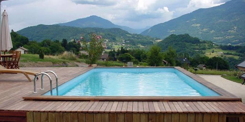 La société LE BON BAIN est le spécialiste des piscines en bois sur mesure sur Marseille